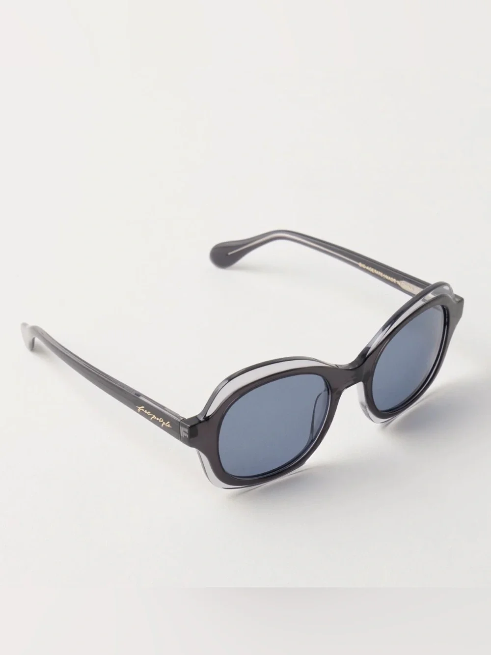 NWT Free People See the Light Polarized Logo Sunglasses in Black Dust Bag $68